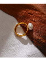 Elegant Shell Pearl Ring