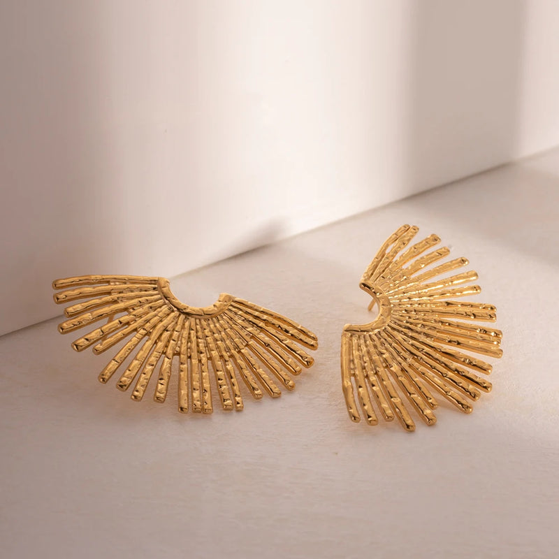 Semicircular Line Earrings